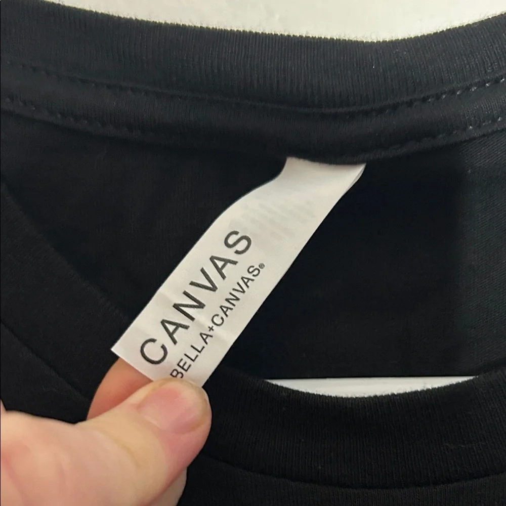 Black short sleeve t-shirt with camping design - Picture 3 of 3